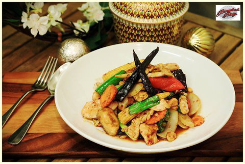 Yummy Thai Food - Geraldton Accommodation 0