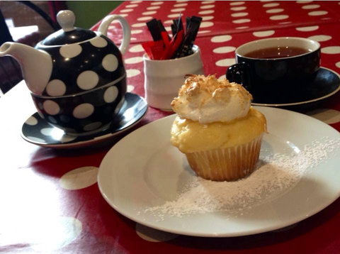 2blondes - Geraldton Accommodation 0