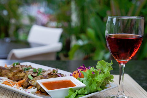 KB Thai - Geraldton Accommodation 1