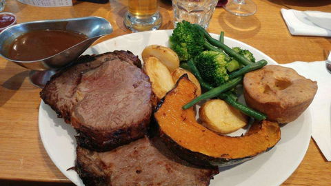 The Entrance Hotel - Geraldton Accommodation 0