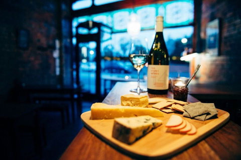 Laura St Seafood - Geraldton Accommodation 0