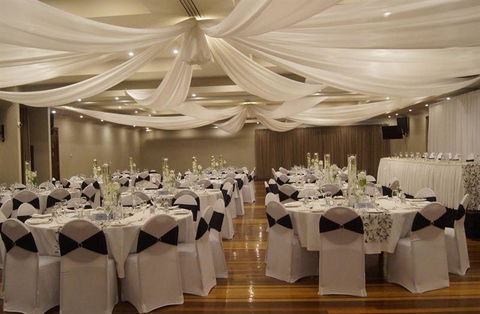 Toro Nero - Geraldton Accommodation 6
