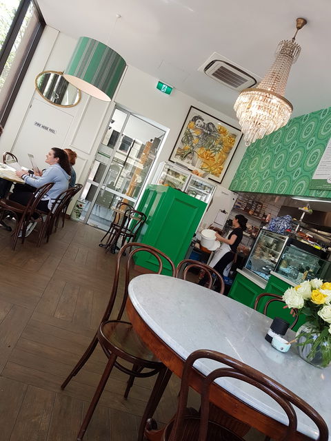 Cafe Lola - Geraldton Accommodation 14