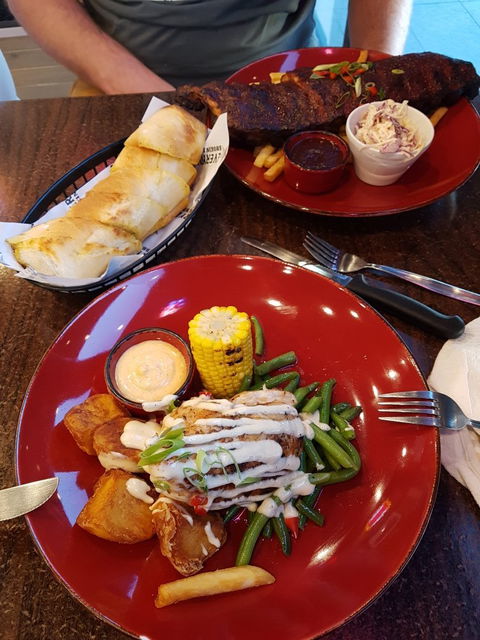 Everydays Smokin BBQ & Bar - Geraldton Accommodation 6