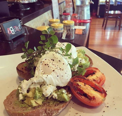 Abstract Cafe - Geraldton Accommodation 8