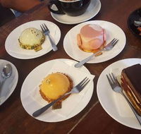 Gateaux 259 - Geraldton Accommodation