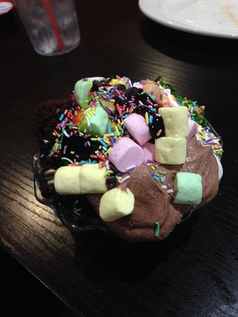 Pizza Hut - Geraldton Accommodation 0