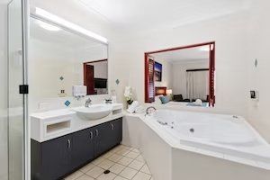The Coffee House Apartments & Bistro - Geraldton Accommodation 5