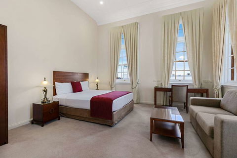 Quality Hotel Regent Rockhampton - Geraldton Accommodation 4