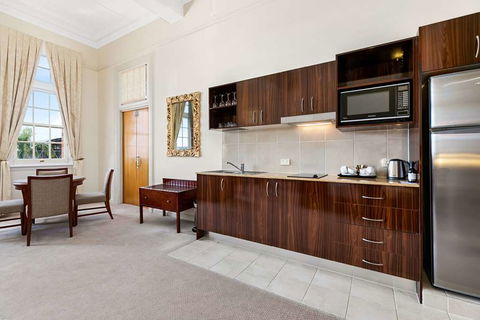 Quality Hotel Regent Rockhampton - Geraldton Accommodation 7