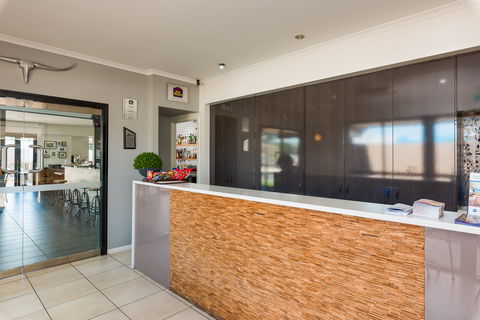 The Stirling Hotel Rockhampton - Geraldton Accommodation 0