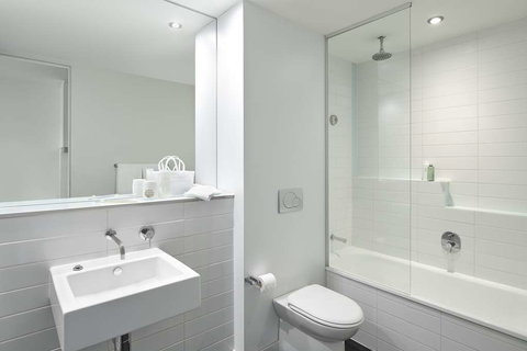 Punthill Williamstown - Geraldton Accommodation 4