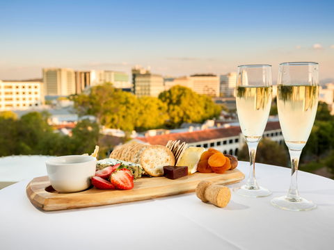 Novotel Canberra - Geraldton Accommodation 2