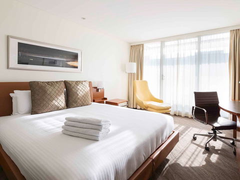 Novotel Canberra - Geraldton Accommodation 3