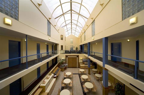 Capital Executive Apt Hotel Canberra - Geraldton Accommodation 1