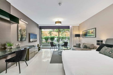 Good Life Suites - Geraldton Accommodation 11