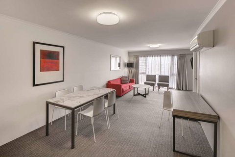 Adina Serviced Apartments James Court - Geraldton Accommodation 5