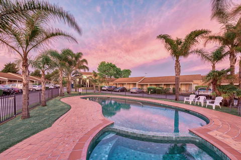 Best Western Airport Motel & Conv Ctr - Geraldton Accommodation 4