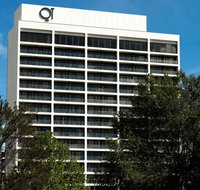 QT Canberra - Geraldton Accommodation