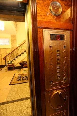 ULTIQA Rothbury Hotel - Geraldton Accommodation 1