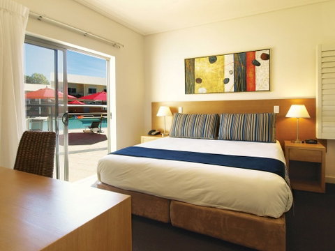 Oaks Broome - Geraldton Accommodation 2