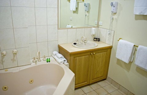 Admiralty Inn - Geraldton Accommodation 2