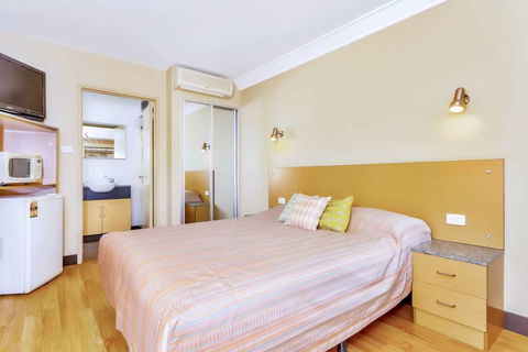 Econo Lodge Karratha - Geraldton Accommodation 8