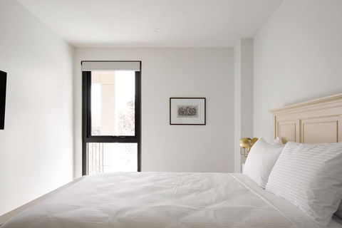Knightsbridge Canberra - Geraldton Accommodation 9