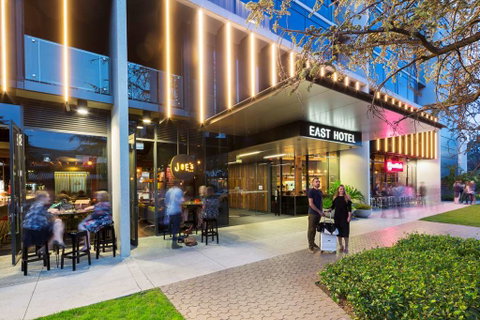 East Hotel - Geraldton Accommodation 1