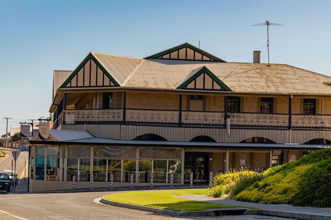 Aurora Ozone Hotel - Geraldton Accommodation 1