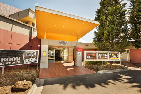 Nightcap At Coolaroo Hotel - Geraldton Accommodation 0