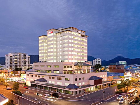 Cairns Central Plaza Apartment - Geraldton Accommodation 0