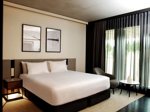 A By Adina Canberra - Geraldton Accommodation 7