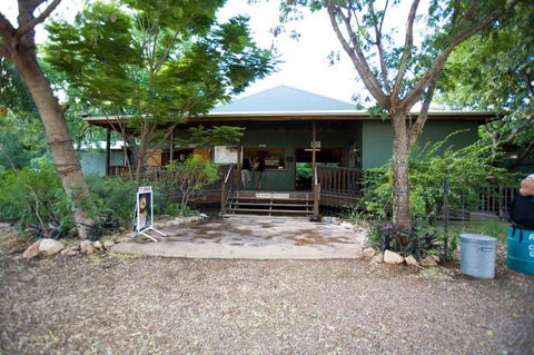 Adels Grove Camping Park Hotel - Geraldton Accommodation 0