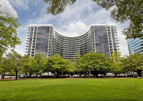 Astra Canberra Manhattan - Geraldton Accommodation 0