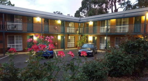 Hepburn Springs Motor Inn - Geraldton Accommodation 0