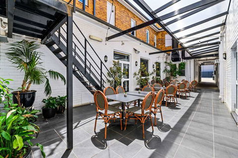CH Boutique Hotel - Geraldton Accommodation 2