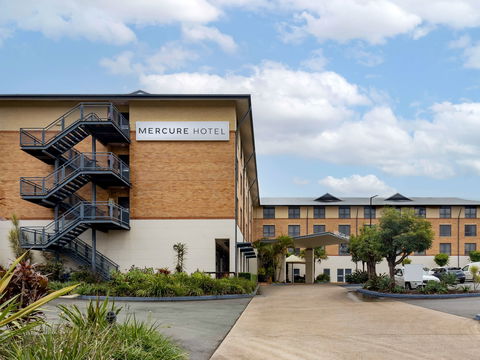 Mercure Brisbane Garden City - Geraldton Accommodation 0