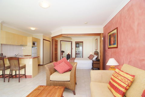 At Waters Edge Resort - Geraldton Accommodation 2