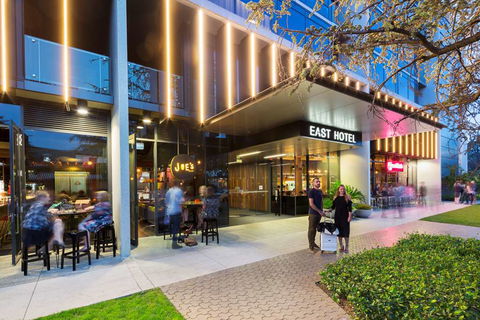 East Hotel - Geraldton Accommodation 1