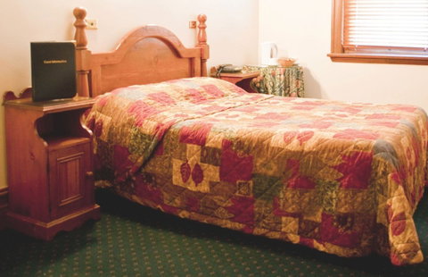 O'Malleys Hotel - Geraldton Accommodation 1