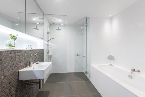Vibe Hotel Canberra - Geraldton Accommodation 9