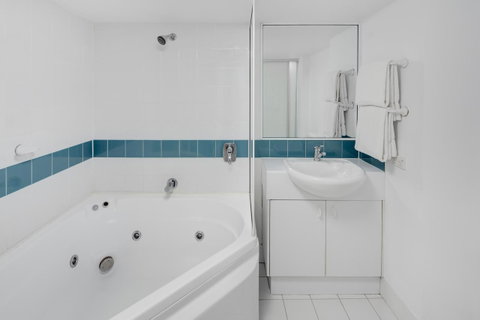 Adina Serviced Apartments Canberra James Court - Geraldton Accommodation 8