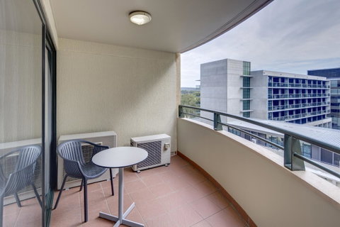 Adina Serviced Apartments Canberra James Court - Geraldton Accommodation 13