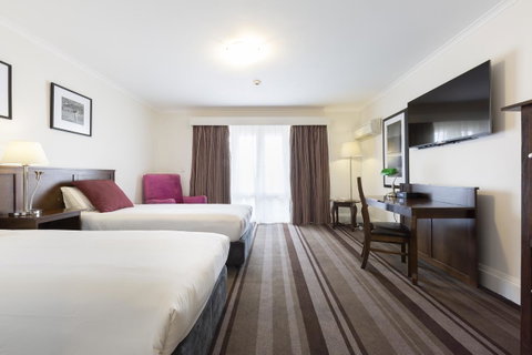 Mercure Canberra - Geraldton Accommodation 10
