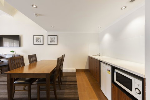 Mercure Canberra - Geraldton Accommodation 17