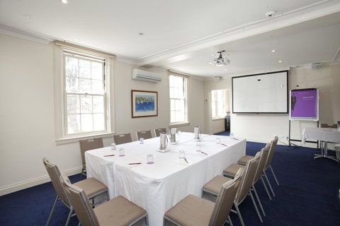 Mercure Canberra - Geraldton Accommodation 37