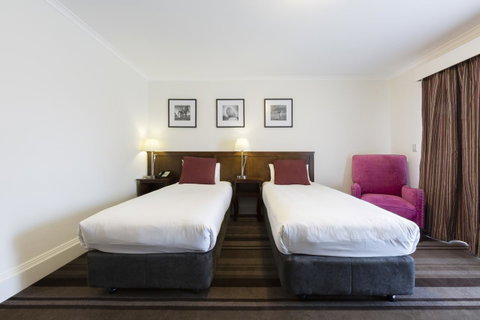 Mercure Canberra - Geraldton Accommodation 9