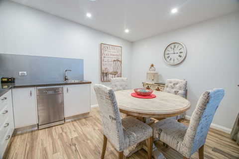 De Russie Boutique Hotel - Geraldton Accommodation 1