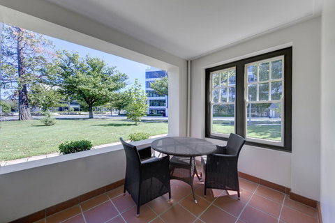 Hotel Kurrajong Canberra - Geraldton Accommodation 10